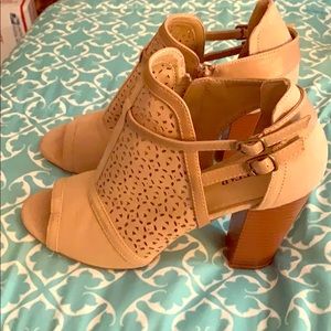 Jus fab brand new open toe sandals never used